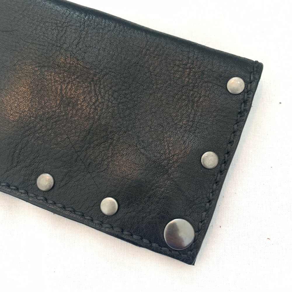 NWT Handmade Leather Clutch✨